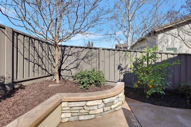 2661 Ingleton Ln, Sacramento, CA 95835