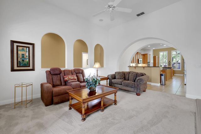 2661 Ingleton Ln, Sacramento, CA 95835