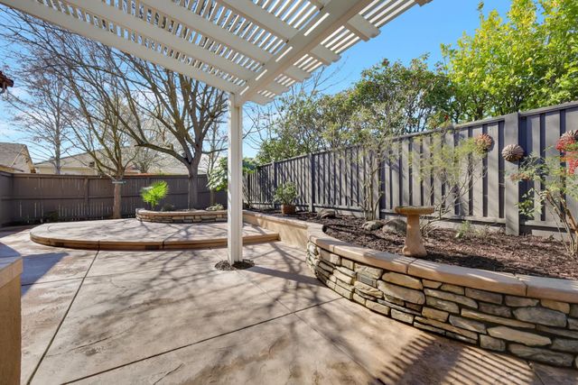 2661 Ingleton Ln, Sacramento, CA 95835