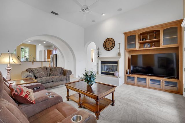 2661 Ingleton Ln, Sacramento, CA 95835