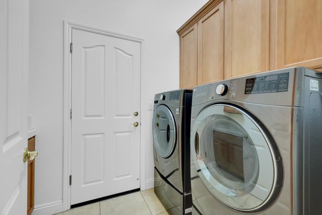 2661 Ingleton Ln, Sacramento, CA 95835