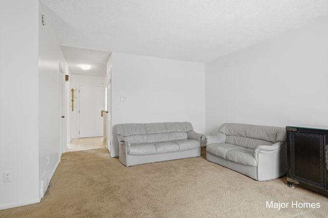 241 Heritage Commons Street Se, City Of Grand Rapids, MI 49503