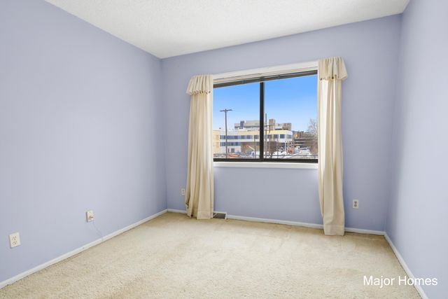 241 Heritage Commons Street Se, City Of Grand Rapids, MI 49503