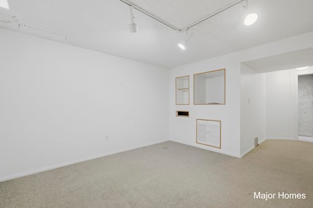 241 Heritage Commons Street Se, City Of Grand Rapids, MI 49503