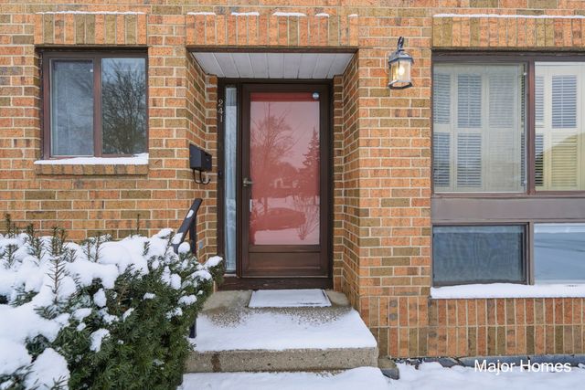 241 Heritage Commons Street Se, City Of Grand Rapids, MI 49503