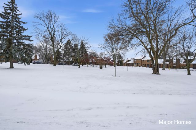 241 Heritage Commons Street Se, City Of Grand Rapids, MI 49503