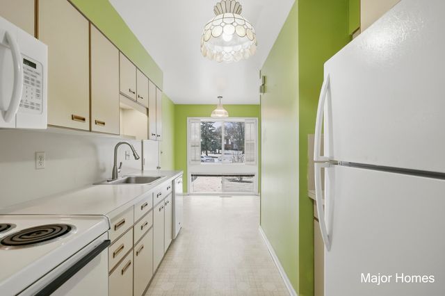 241 Heritage Commons Street Se, City Of Grand Rapids, MI 49503