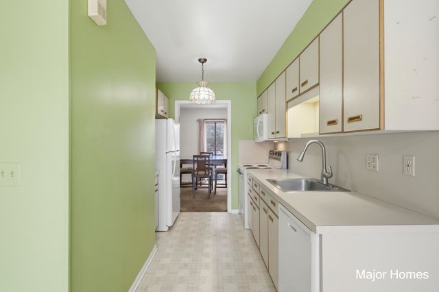 241 Heritage Commons Street Se, City Of Grand Rapids, MI 49503