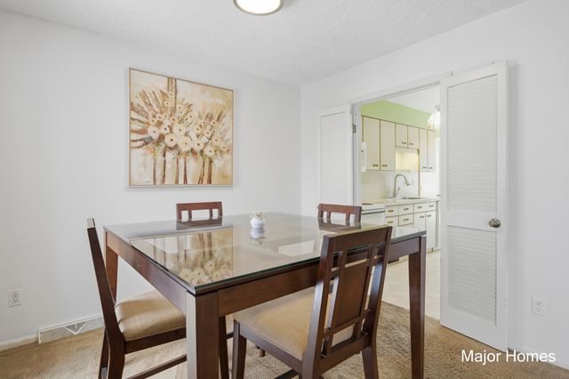 241 Heritage Commons Street Se, City Of Grand Rapids, MI 49503