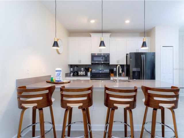 1176 CHALLENGE DRIVE, Davenport, FL 33896