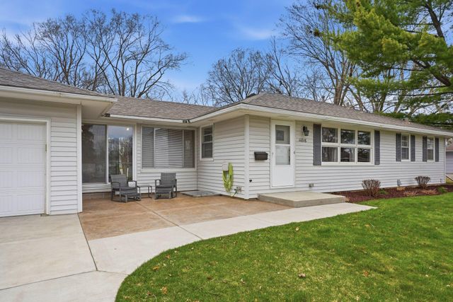 11016 Ewing Avenue S, Bloomington, MN 55431