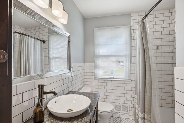 11016 Ewing Avenue S, Bloomington, MN 55431