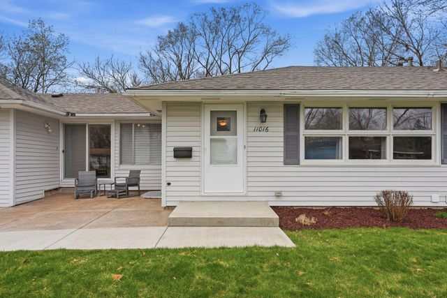 11016 Ewing Avenue S, Bloomington, MN 55431