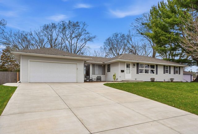 11016 Ewing Avenue S, Bloomington, MN 55431