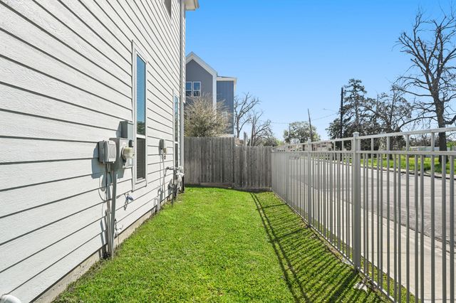 4002 Elser Street, Houston, TX 77009