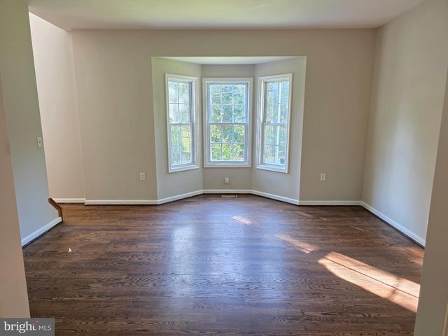118 SYCAMORE RD, Harpers Ferry, WV 25425