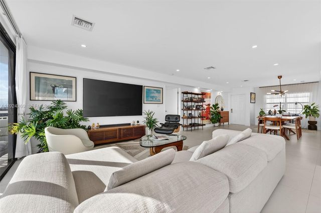 3100 NE 48th St 918, Fort Lauderdale, FL 33308