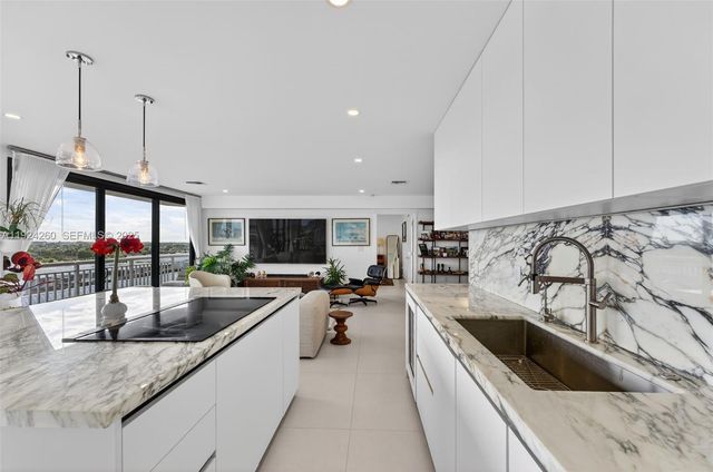 3100 NE 48th St 918, Fort Lauderdale, FL 33308