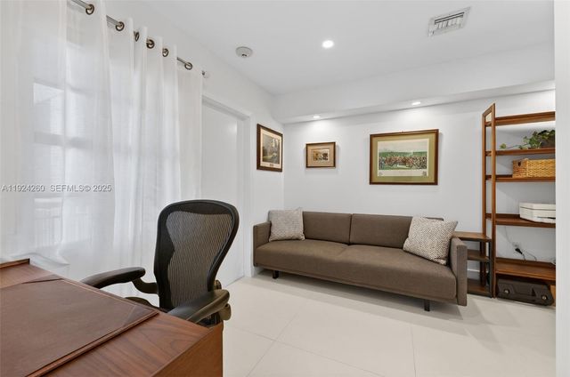 3100 NE 48th St 918, Fort Lauderdale, FL 33308