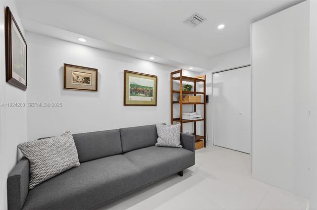 3100 NE 48th St 918, Fort Lauderdale, FL 33308