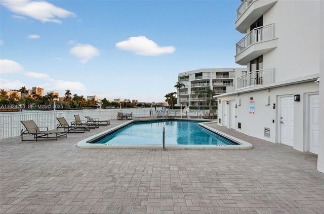 3100 NE 48th St 918, Fort Lauderdale, FL 33308