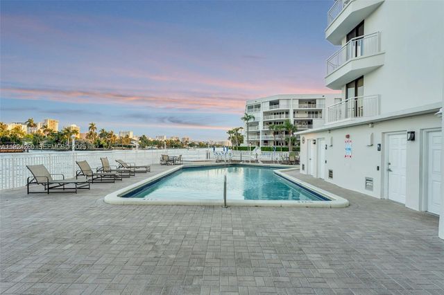 3100 NE 48th St 918, Fort Lauderdale, FL 33308