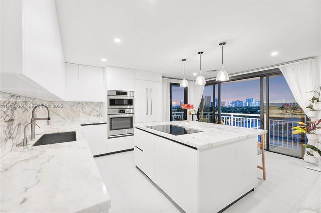 3100 NE 48th St 918, Fort Lauderdale, FL 33308