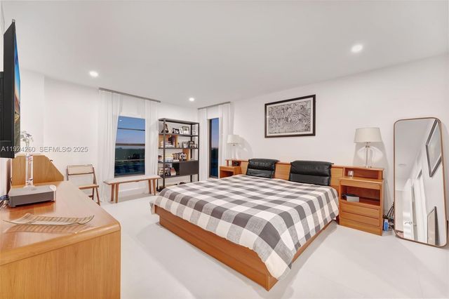 3100 NE 48th St 918, Fort Lauderdale, FL 33308