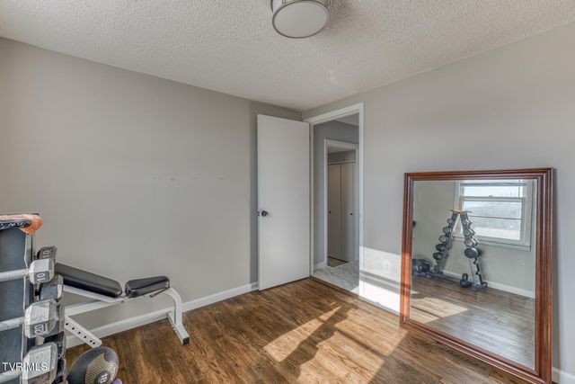 1120 Barber Road, Bristol, TN 37620