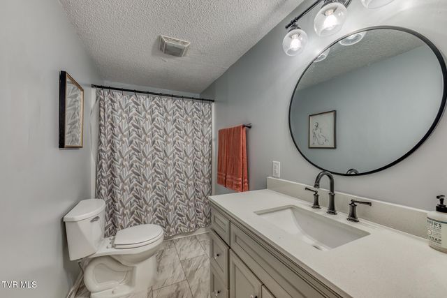 1120 Barber Road, Bristol, TN 37620