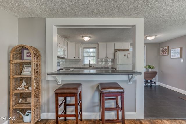 1120 Barber Road, Bristol, TN 37620