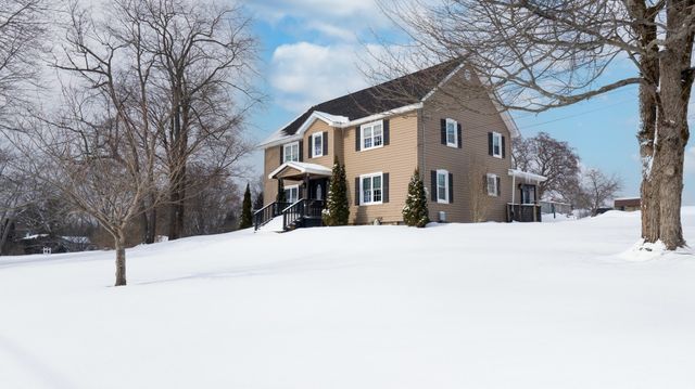 21798 STAR ROUTE 27 Route, Meadville, PA 16335