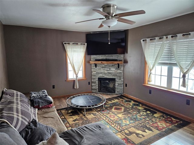 21798 STAR ROUTE 27 Route, Meadville, PA 16335