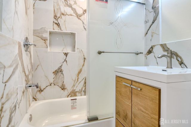 850 Mohill Place, Piscataway, NJ 08854