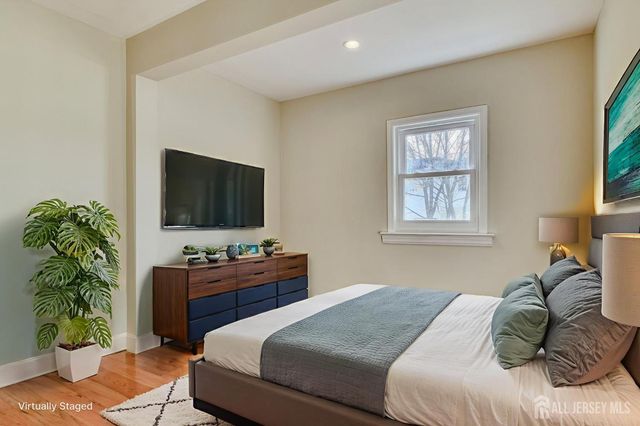 850 Mohill Place, Piscataway, NJ 08854