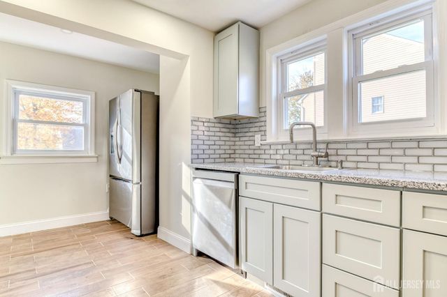 850 Mohill Place, Piscataway, NJ 08854