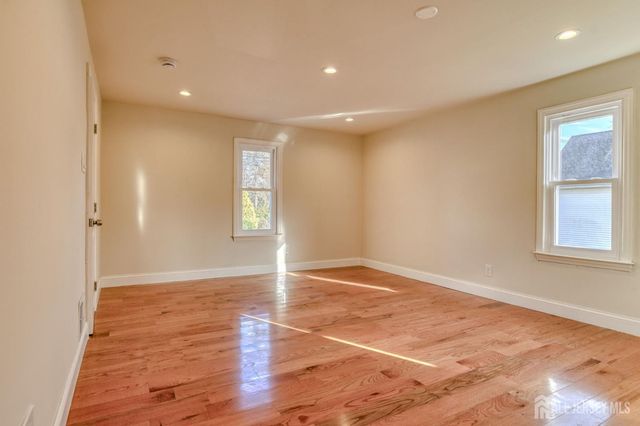 850 Mohill Place, Piscataway, NJ 08854