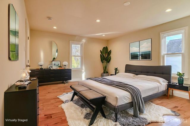 850 Mohill Place, Piscataway, NJ 08854