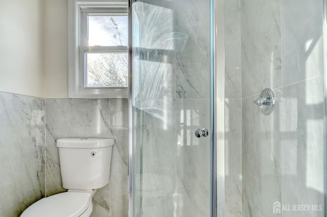 850 Mohill Place, Piscataway, NJ 08854