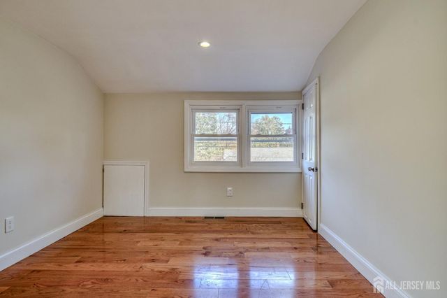 850 Mohill Place, Piscataway, NJ 08854
