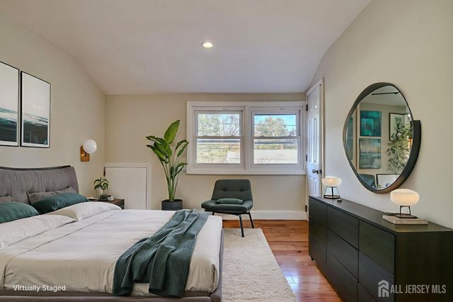 850 Mohill Place, Piscataway, NJ 08854