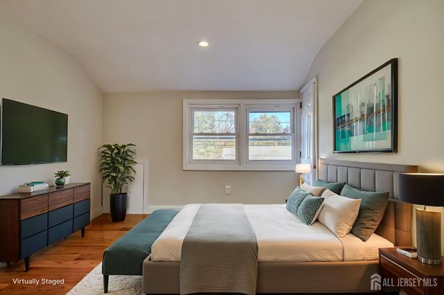 850 Mohill Place, Piscataway, NJ 08854