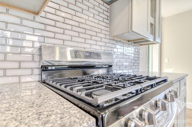 850 Mohill Place, Piscataway, NJ 08854