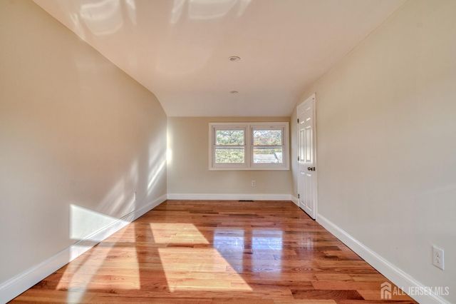 850 Mohill Place, Piscataway, NJ 08854