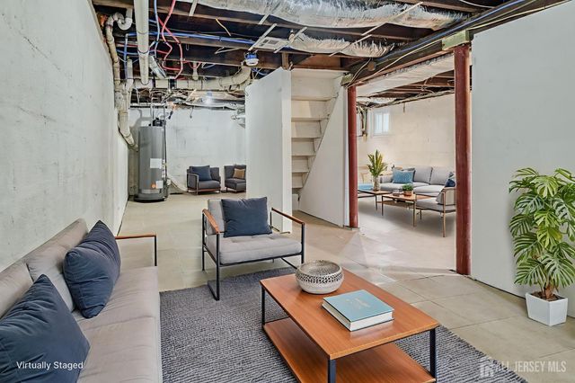 850 Mohill Place, Piscataway, NJ 08854