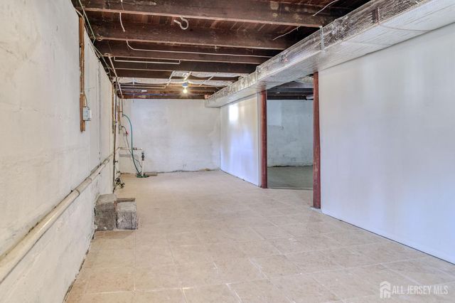 850 Mohill Place, Piscataway, NJ 08854