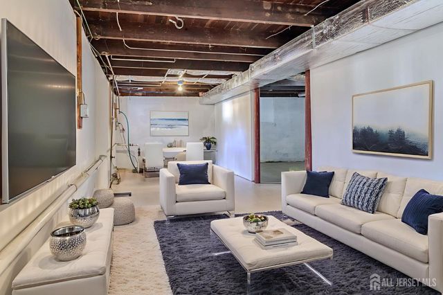 850 Mohill Place, Piscataway, NJ 08854