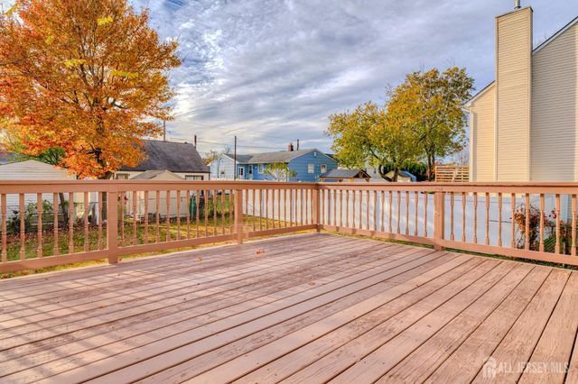 850 Mohill Place, Piscataway, NJ 08854