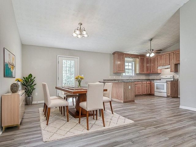 900 Everett Springs Road SW, Calhoun, GA 30701