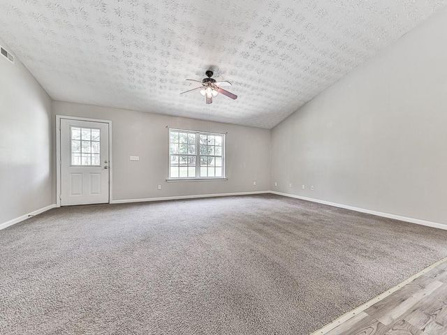 900 Everett Springs Road SW, Calhoun, GA 30701
